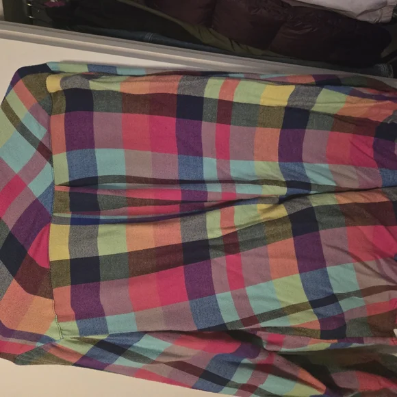 Torrid 2X Red and Pink Button Down Flannel Shirt with Vibrant Plaid - Picture 2 of 2